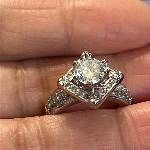 Sterling Silver CZ Wedding Engagement Ring Size 7.5 - Picture 4 of 6